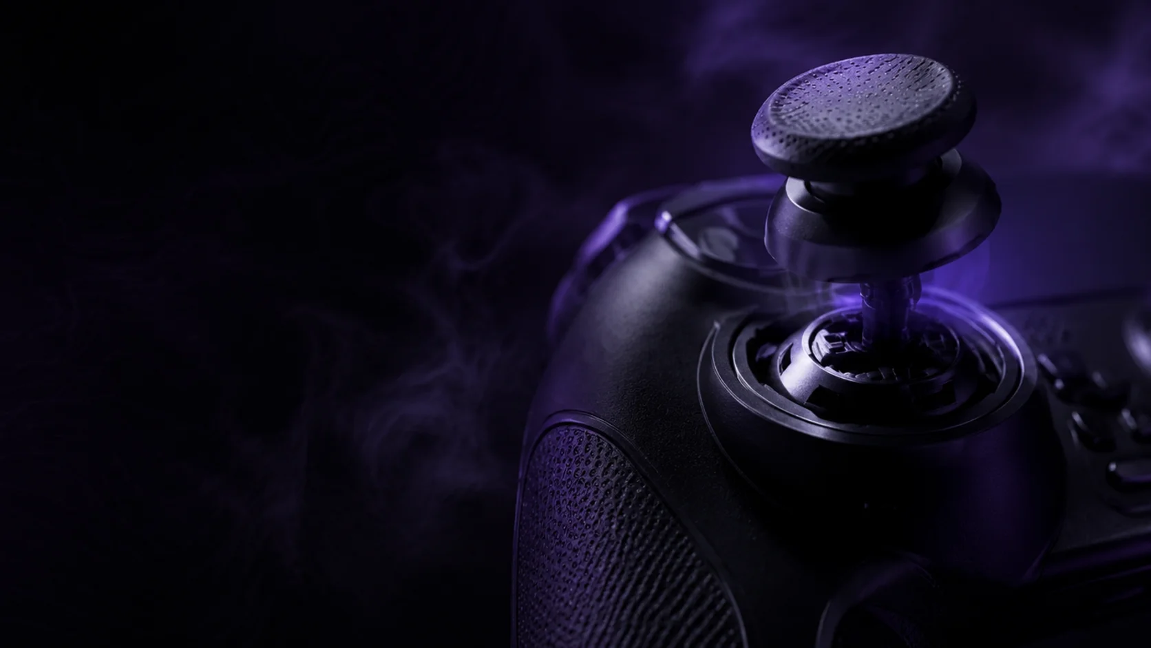 Tête de joystick soulevée de son module, sticks interchangeables EvoStrike